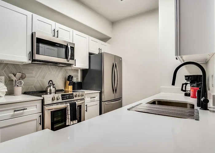 Boulevard Quiet Modern 1br Pickleball Pool Parking Gym 04 Apartment Chandler